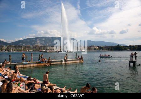 Bains des Paquis à Genève Banque D'Images