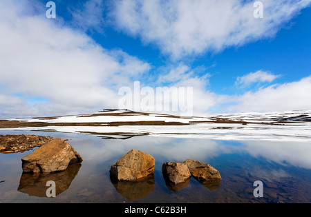 La glace et les réflexions dans un lac, Banque D'Images