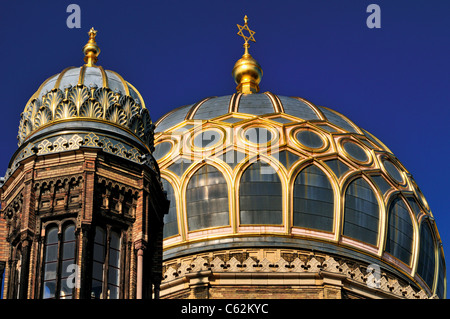 Allemagne, Berlin : Toit en verre et d'or de la Nouvelle Synagogue de la rue Oranienburger Banque D'Images