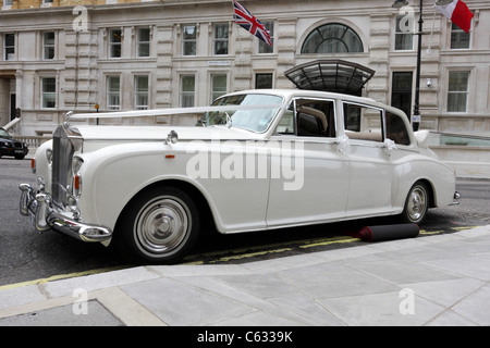 De rares Rolls Royce Phantom V1 Voiture de mariage Landaulette, vu ici à Whitehall Court à Londres. Banque D'Images