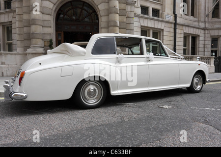 De rares Rolls Royce Phantom V1 Voiture de mariage Landaulette, vu ici à Whitehall Court à Londres. Banque D'Images