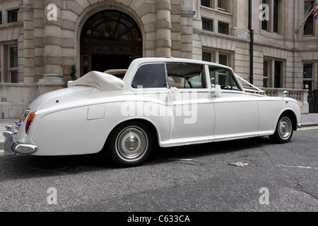 De rares Rolls Royce Phantom V1 Voiture de mariage Landaulette, vu ici à Whitehall Court à Londres. Banque D'Images