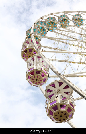 La grande roue sur la plage de Bray Banque D'Images