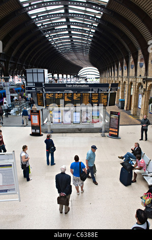 Intérieur de la gare de York, au Royaume-Uni. Banque D'Images