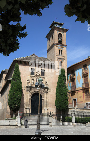 Eglise de Santa Ana et San Gil à Grenade en Espagne Banque D'Images