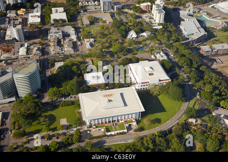 Le Parlement, la Cour suprême du Territoire du Nord, et Civic Square, Darwin, Territoire du Nord, Australie - vue aérienne Banque D'Images