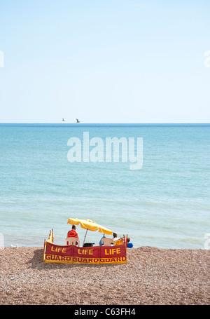 Maître-nageur sur la plage de Brighton Banque D'Images