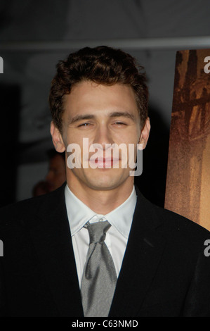 James Franco au niveau des arrivées pour le grand raid Premiere, l'Arclight Cinema, Los Angeles, CA, 04 août 2005. Photo par : Michael Banque D'Images