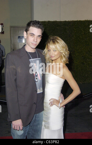 Nicole Richie, DJ Adam Goldstein au niveau des arrivées pour 2005 Soul Train Music Awards, Paramount Studios, Los Angeles, CA, lundi, 28 février 2005. Photo par : Michael Germana/Everett Collection Banque D'Images