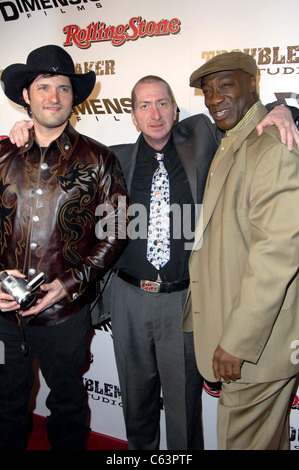 Robert Rodriguez, Frank Miller, Michael Clarke Duncan à l'arrivées de SIN CITY Premiere, Mann's National Theatre à Westwood, Los Angeles, CA, le 28 mars 2005. Photo par : Michael Germana/Everett Collection Banque D'Images