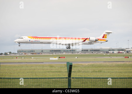 Vol Air Nostrum, à l'atterrissage à l'aéroport de Dublin Banque D'Images