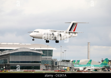 City Jet Air France à l'atterrissage à l'aéroport de Dublin Banque D'Images