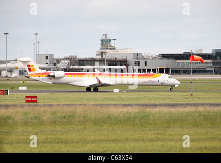 Vol Air Nostrum, à l'atterrissage à l'aéroport de Dublin Banque D'Images