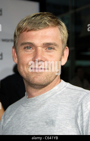 Rick Schroder au niveau des arrivées pour les 40 ans, la première vierge Arclight Cinema, Los Angeles, CA, 11 août 2005. Photo par : Banque D'Images