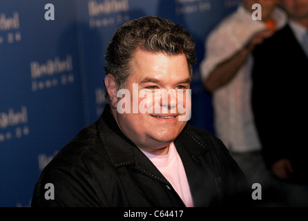 Michael Badalucco aux arrivées de BEWITCHED Première Mondiale, le Ziegfeld Theatre, New York, NY, le 13 juin 2005. Photo par : Fernando Leon/Everett Collection Banque D'Images