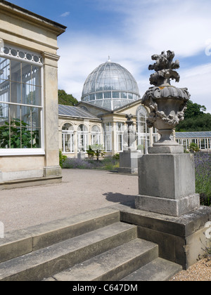 L'extérieur de la grande véranda à Syon Park construit par Charles Fowler en 1826 Banque D'Images