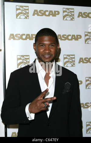 Arrivées à Usher pour l'ASCAP Pop Music Awards, Beverly Hilton Hotel, Los Angeles, CA, 16 mai 2005. Photo par : Effie Naddel/Everett Collection Banque D'Images