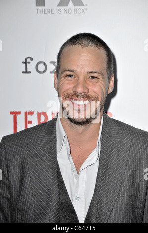 Michael Raymond-James aux arrivées de terriers Premiere sur FX, l'Arclight Cinemas, Los Angeles, CA le 7 septembre 2010. Photo par : Robert Kenney/Everett Collection Banque D'Images