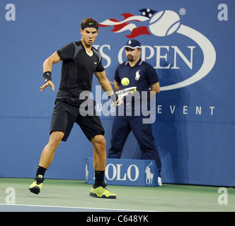 Rafael Nadal au tournoi de tennis US Open 2010 - MAR, l'USTA Billie Jean King National Tennis Center, le rinçage, NY Banque D'Images