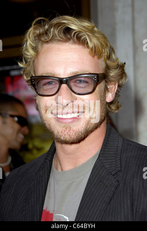 Simon Baker aux arrivées de George A. Romero LAND OF THE DEAD Premiere, Mann's National Theatre à Westwood, Los Angeles, CA, Banque D'Images