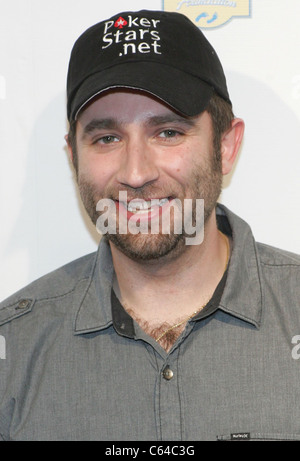 Joe Stapleton dans tous les CP de tournoi de poker de charité de ...