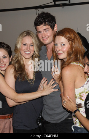 Cullen Kate Roberts, Benjamin Walker, Nadia Quinn aussi présents pour BLOODY BLOODY ANDREW JACKSON Broadway Cast Photo Call, Playwrights Horizons, New York, NY 8 septembre 2010. Photo par : Rob Kim/Everett Collection Banque D'Images