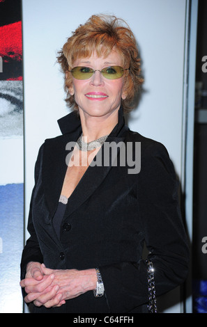 Jane Fonda à arrivés pour la premiere histoire Tillman, MoMA Museum of Modern Art, New York, NY Le 9 août 2010. Photo par : Gregorio T. Binuya/Everett Collection Banque D'Images