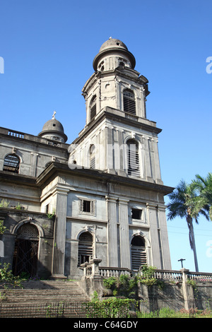 La Catedral de Santiago dans la Plaza de la Republica. Managua, Nicaragua, Amérique Centrale Banque D'Images