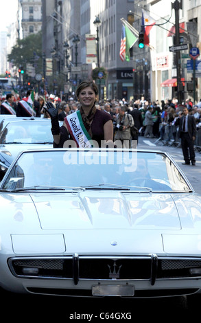 Maria Bartiromo présents pour la 66e assemblée annuelle New York Columbus Day Parade, Manhattan, New York, NY Le 11 octobre 2010. Photo par : Banque D'Images