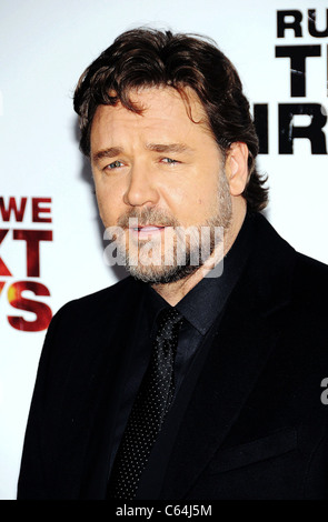 Russell Crowe au niveau des arrivées pour les trois jours Première, Le Ziegfeld Theatre, New York, NY Le 9 novembre 2010. Photo par : Desiree Navarro/Everett Collection Banque D'Images