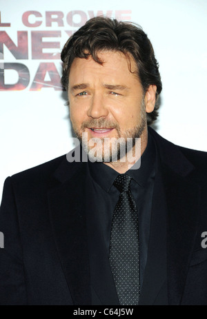 Russell Crowe au niveau des arrivées pour les trois jours Première, Le Ziegfeld Theatre, New York, NY Le 9 novembre 2010. Photo par : Desiree Navarro/Everett Collection Banque D'Images