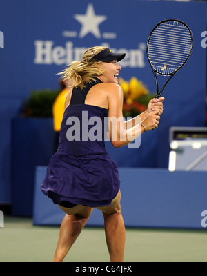 Maria Sharapova, présents pour le tournoi de tennis US Open 2010 - JEU, USTA Billie Jean King National Tennis Center, le rinçage, Banque D'Images