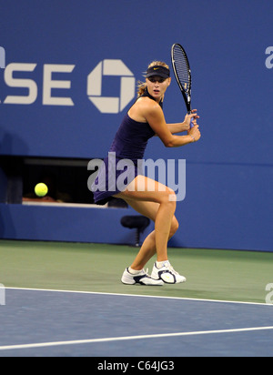 Maria Sharapova, présents pour le tournoi de tennis US Open 2010 - JEU, USTA Billie Jean King National Tennis Center, le rinçage, Banque D'Images