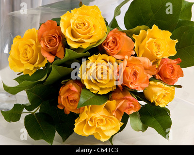 Bouquet de roses orange et jaune Banque D'Images