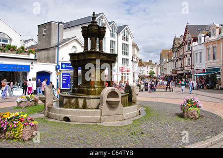 La fontaine d'eau, Triangle, Teignmouth, Teignbridge District, Devon, Angleterre, Royaume-Uni Banque D'Images