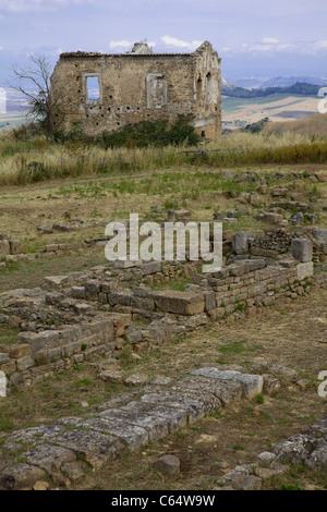 Anciennes ruines en Aidone, Sicile, Italie, côte méditerranéenne, l'Europe, l'Union européenne. Banque D'Images