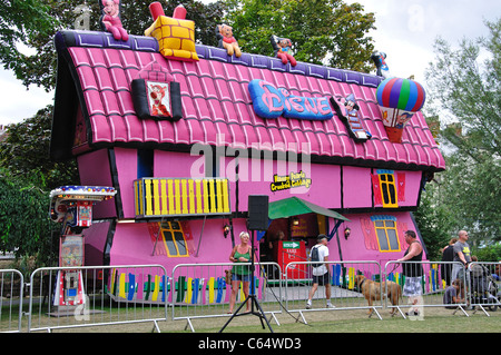 Playhouse gonflable à Dawlish Dawlish, Carnaval, Teignbridge District, Devon, Angleterre, Royaume-Uni Banque D'Images