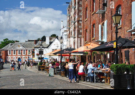 Sur le front de mer Restaurant, quai historique d'Exeter, Exeter, Devon, Angleterre, Royaume-Uni Banque D'Images