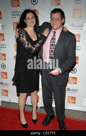 Ally Sheedy, Judd Nelson à arrivés pour la Film Society of Lincoln Center's NOUVELLE VAGUE Spécial 25e anniversaire du Comité de présélection le Breakfast Club, le théâtre de Paris, New York, NY Le 20 septembre 2010. Photo par : William D. Bird/Everett Collection Banque D'Images