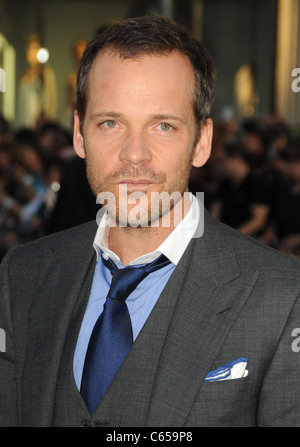 Peter Sarsgaard aux arrivées pour Green Lantern Premiere, le Grauman's Chinese Theatre, Los Angeles, CA le 15 juin 2011. Photo par : Dee Banque D'Images