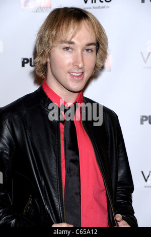 Michael Alden aux arrivées de BLOODY BLOODY ANDREW JACKSON Soirée d'ouverture sur Broadway, le Bernard B. Jacobs Theatre, New York, NY, 13 octobre 2010. Photo par : Rob riche/Everett Collection Banque D'Images