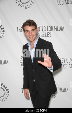 James Wolk pour des arrivées au PaleyFest Automne 2010 FOX TV aperçu parti, le Paley Center for Media, Los Angeles, CA Septembre 13, 2010. Photo par : Michael Germana/Everett Collection Banque D'Images