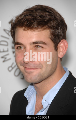 James Wolk pour des arrivées au PaleyFest Automne 2010 FOX TV aperçu parti, le Paley Center for Media, Los Angeles, CA Septembre 13, 2010. Photo par : Michael Germana/Everett Collection Banque D'Images