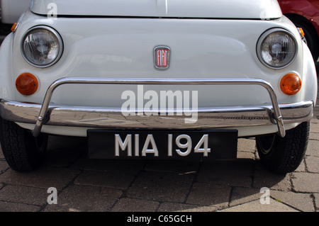 Voiture Fiat 500 blanc Banque D'Images