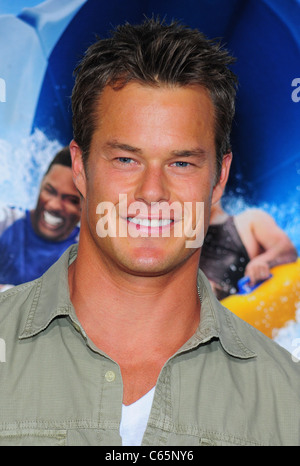 Alec Musser au niveau des arrivées pour les adultes Première, Le Ziegfeld Theatre, New York, NY Le 23 juin 2010. Photo par : Gregorio T. Binuya/Everett Collection Banque D'Images