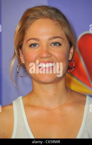 Erika Christensen aux arrivées pour NBC Upfront Présentation pour l'automne 2011, l'hôtel Hilton New York, New York, NY Le 16 mai 2011. Photo par : Banque D'Images