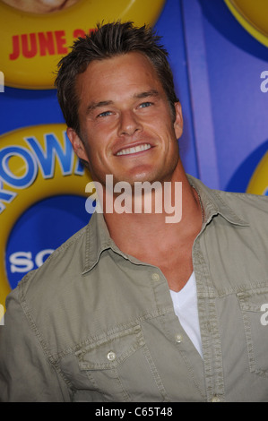 Alec Musser au niveau des arrivées pour les adultes Première, Le Ziegfeld Theatre, New York, NY Le 23 juin 2010. Photo par : Kristin Callahan/Everett Collection Banque D'Images
