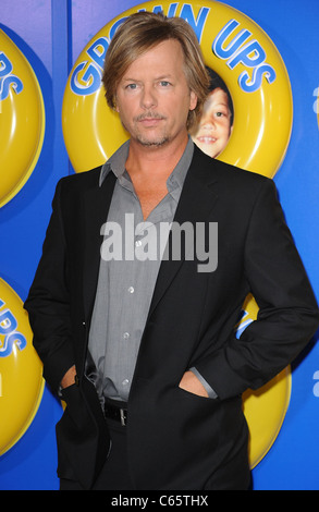 David Spade aux arrivées pour grandes personnes Premiere, le Ziegfeld Theatre, New York, NY Le 23 juin 2010. Photo par : Kristin Callahan/Everett Collection Banque D'Images