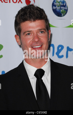 Robin Thicke aux arrivées de gala et encan Silver Rose, 04/17/2011, Los Angeles, CA, 17 avril 2011. Photo par : Elizabeth Goodenough/Everett Collection Banque D'Images