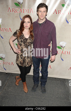 Zoe Lister-Jones, guest présents pour la soirée d'ouverture d'Arcadia sur Broadway, Ethel Barrymore Theatre, New York, NY Le 17 mars 2011. Photo par : Rob riche/Everett Collection Banque D'Images